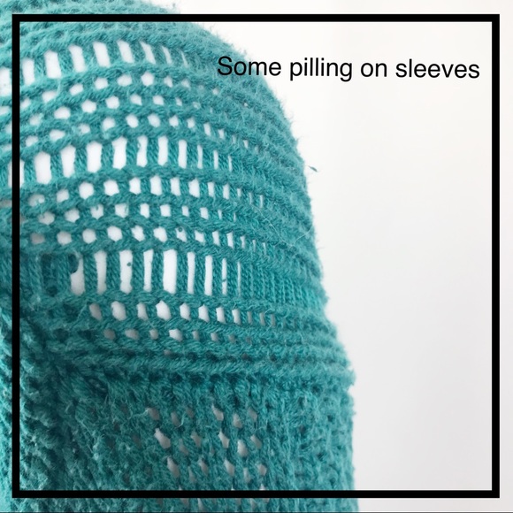 ROXY Sweater Size M - Picture 6 of 6